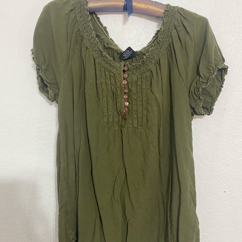 Green blouse